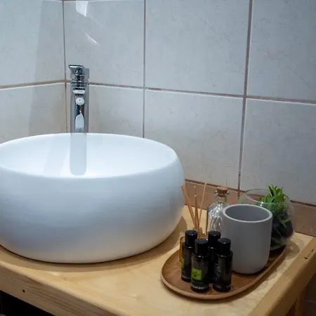 Helen's & 3* Skala (Kefalonia)