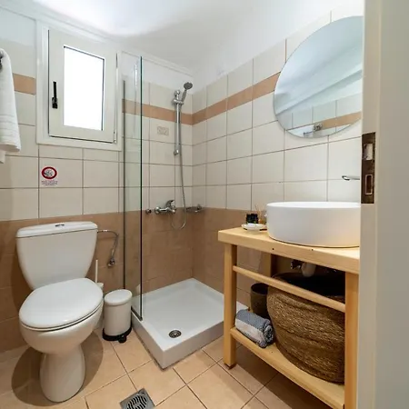 Helen's & Complex Skala (Kefalonia)